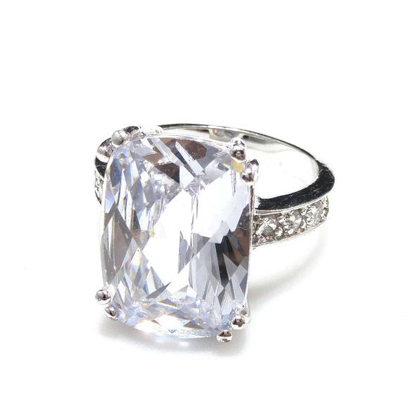 Vintage Gemstone Clear Rhinestone Ring, Emerald Cut, US 8 1/4 - Picture 1 of 10